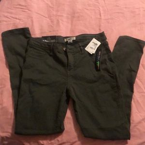 NWT Charlotte Russe olive green Leggings Size 10